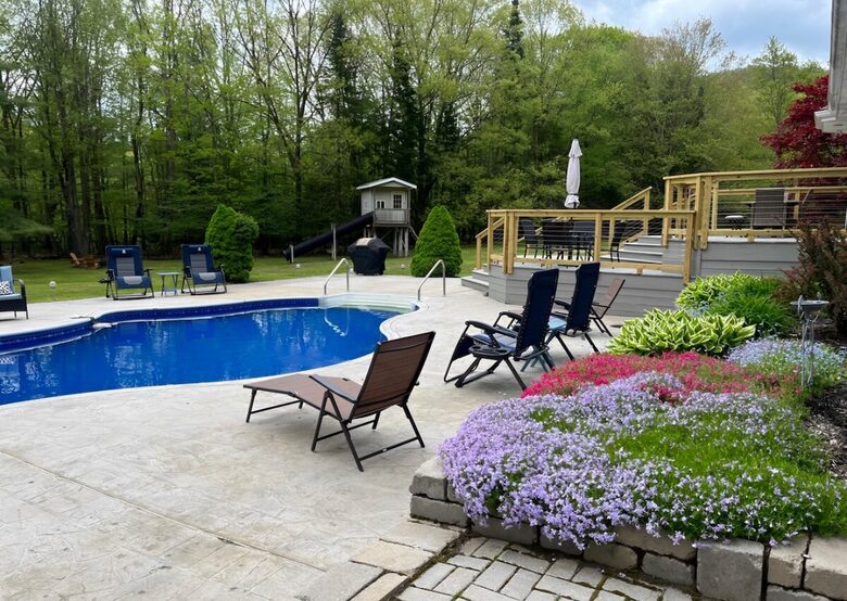 Catskills River View Retreat with Pool & Hot Tub - Hancock, New York