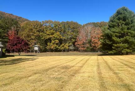 Catskills River View Retreat with Pool & Hot Tub - Hancock, New York