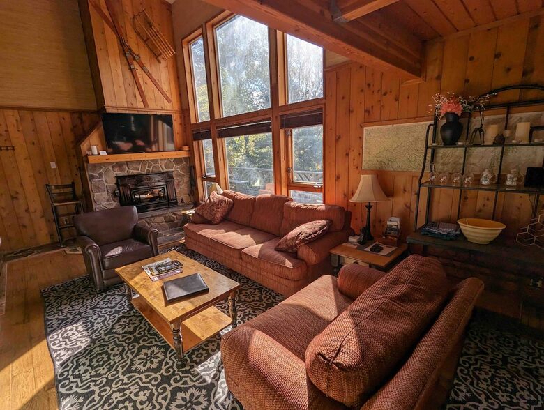 Snowshoe Mountain View Lodge - Snowshoe, West Virginia