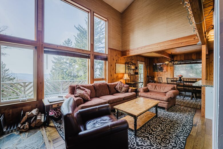 Snowshoe Mountain View Lodge - Snowshoe, West Virginia