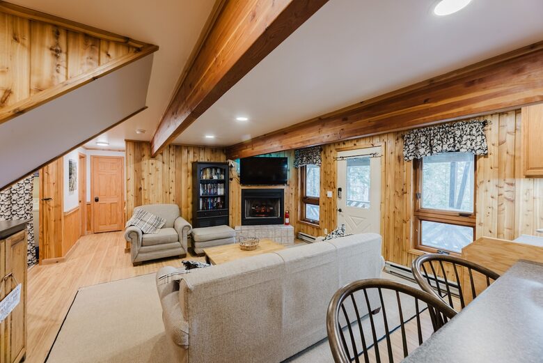 Snowshoe Mountain View Lodge - Snowshoe, West Virginia