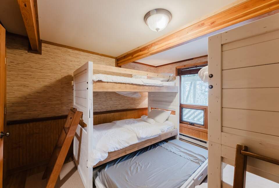 Snowshoe Mountain View Lodge - Snowshoe, West Virginia