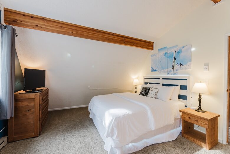 Snowshoe Mountain View Lodge - Snowshoe, West Virginia