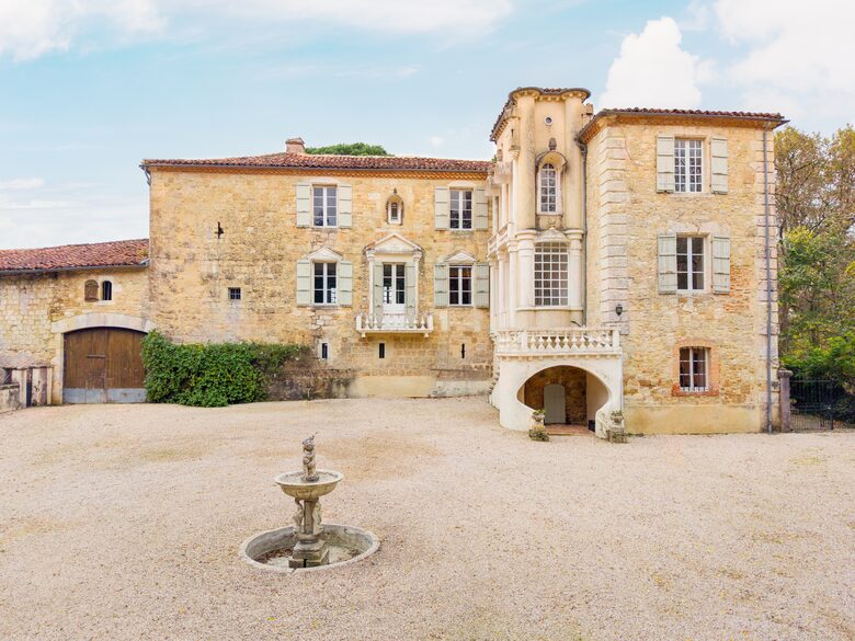 A Timeless French Château with Modern Elegance - Saint-Jean-Poutge, France
