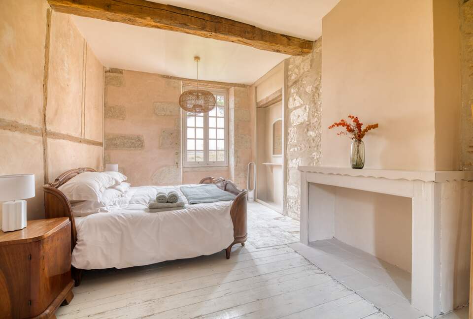 A Timeless French Château with Modern Elegance - Saint-Jean-Poutge, France