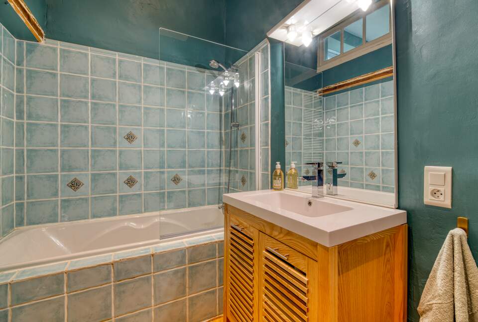 A Timeless French Château with Modern Elegance - Saint-Jean-Poutge, France