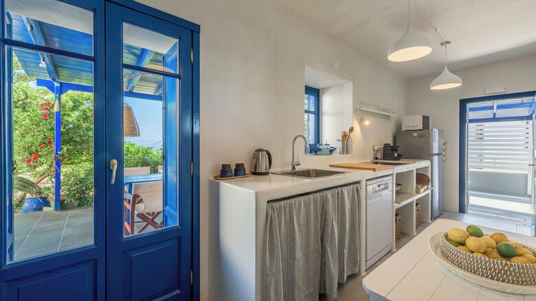 Hillside Sanctuary Near Sarakiniko - Pera Triovasalos, Milos Island, Greece