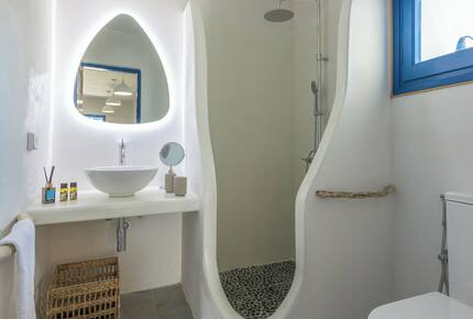 Hillside Sanctuary Near Sarakiniko - Pera Triovasalos, Milos Island, Greece