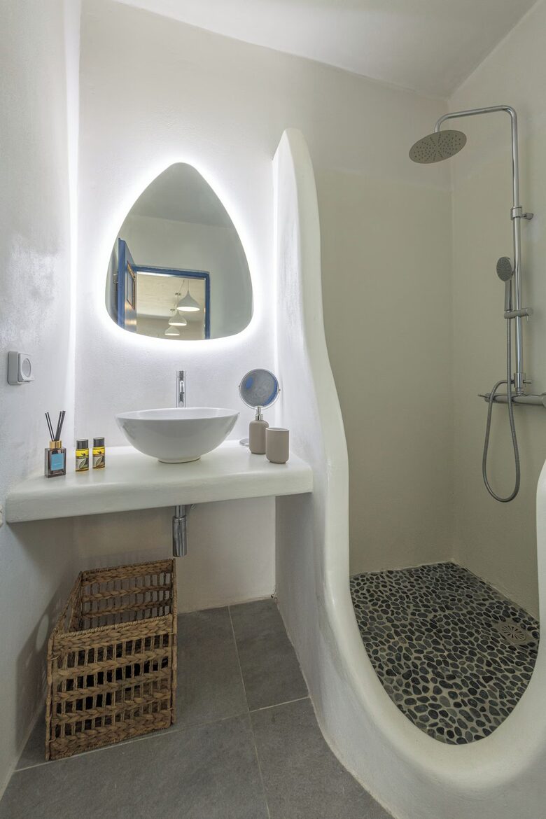 Hillside Sanctuary Near Sarakiniko - Pera Triovasalos, Milos Island, Greece