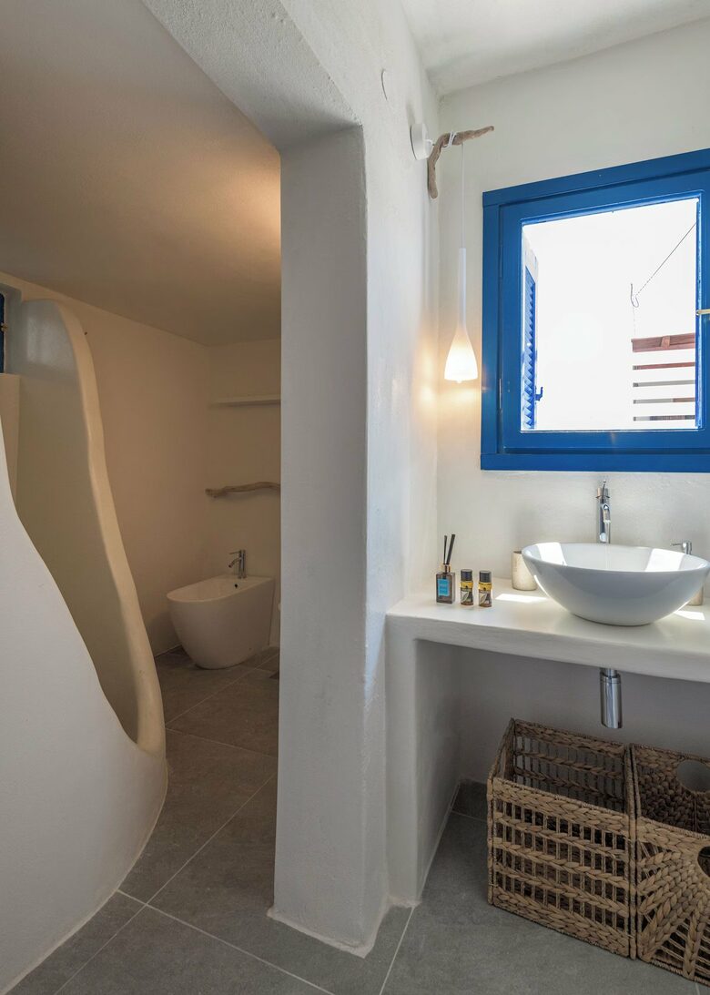 Hillside Sanctuary Near Sarakiniko - Pera Triovasalos, Milos Island, Greece