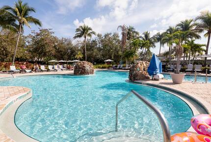 First-Floor Naples Golf Retreat - Naples, Florida