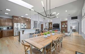 Modern Riverfront Retreat Overlooking the Deschutes - Bend, Oregon