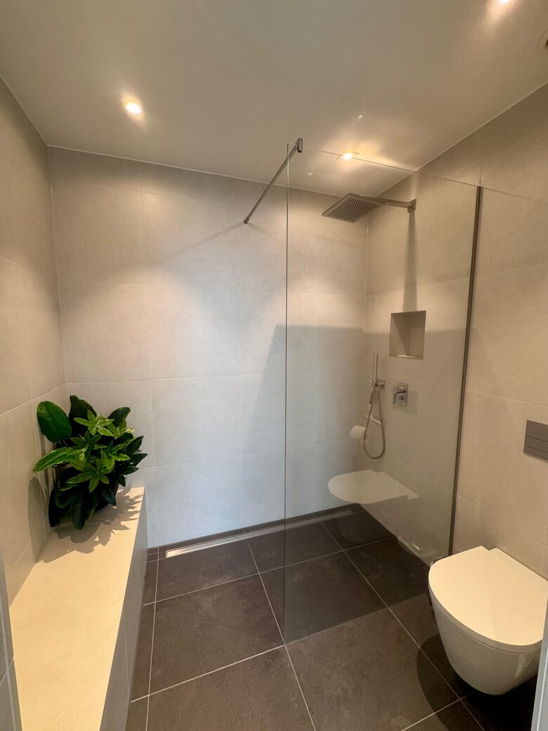 Elegant Berlin Residence with Private Balcony - Berlin, Germany