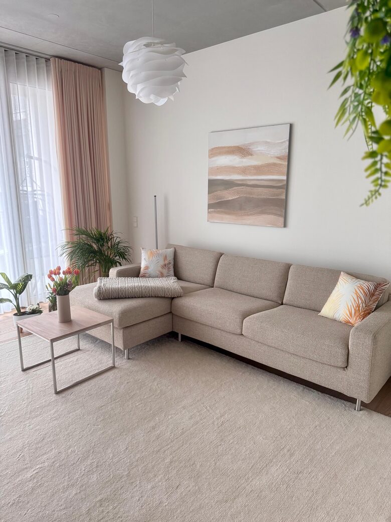 Elegant Berlin Residence with Private Balcony - Berlin, Germany