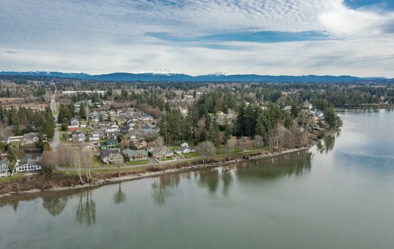 Waterfront Bluff Home with Expansive Bay Outlooks - Blaine, Washington