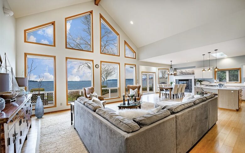 Waterfront Bluff Home with Expansive Bay Outlooks - Blaine, Washington