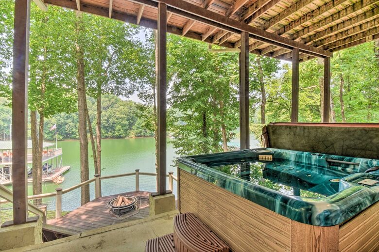 Five-Bedroom Lake Hartwell Escape with Dock, Kayaks & Views - Seneca, South Carolina