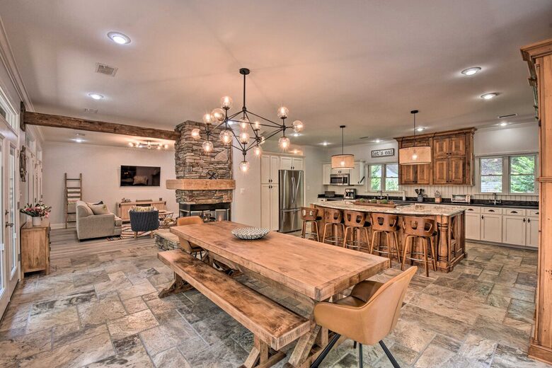 Five-Bedroom Lake Hartwell Escape with Dock, Kayaks & Views - Seneca, South Carolina