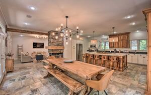 Five-Bedroom Lake Hartwell Escape with Dock, Kayaks & Views - Seneca, South Carolina