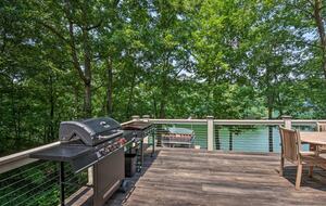 Five-Bedroom Lake Hartwell Escape with Dock, Kayaks & Views - Seneca, South Carolina