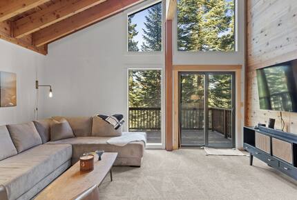 Forest-View Mountain Escape Near Truckee - Truckee, California