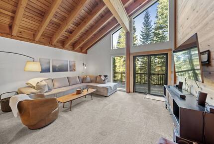 Forest-View Mountain Escape Near Truckee - Truckee, California