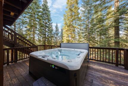Forest-View Mountain Escape Near Truckee - Truckee, California