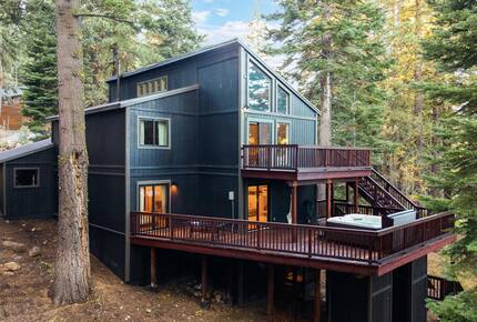 Forest-View Mountain Escape Near Truckee - Truckee, California