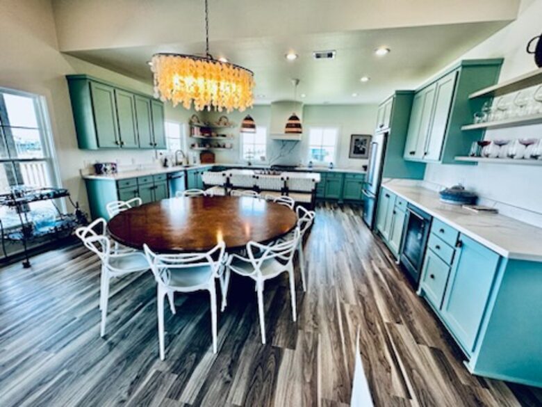 Relaxed Port Bolivar Beach Home - Port Bolivar, Texas