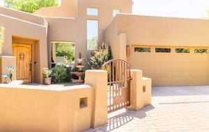 Elevated Red Rock Retreat with Trail Access - Sedona, Arizona