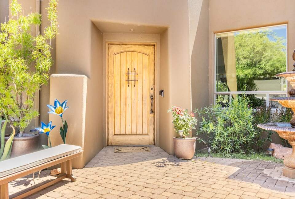 Elevated Red Rock Retreat with Trail Access - Sedona, Arizona