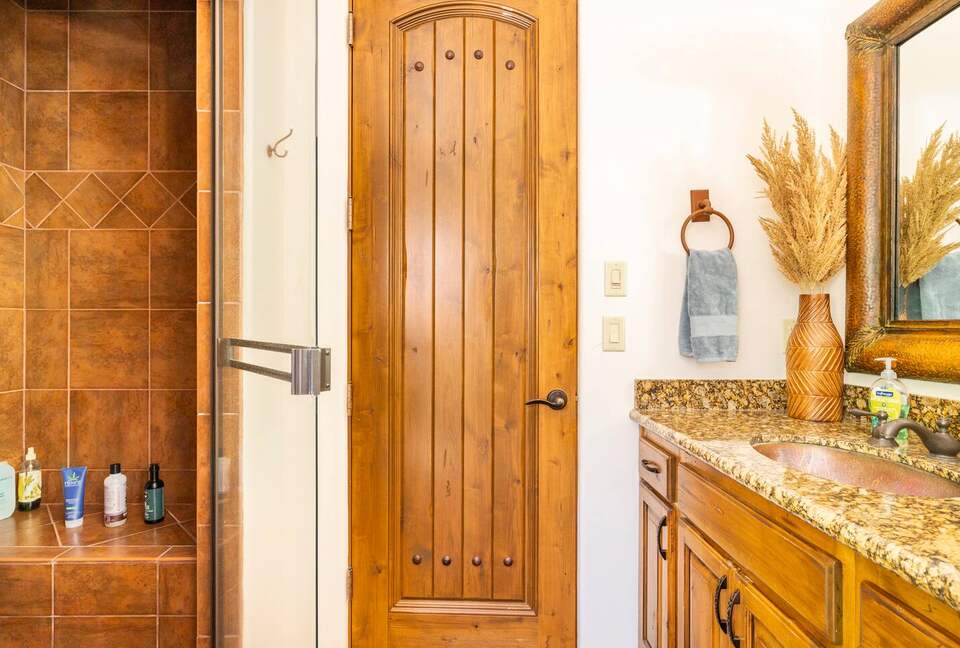 Elevated Red Rock Retreat with Trail Access - Sedona, Arizona