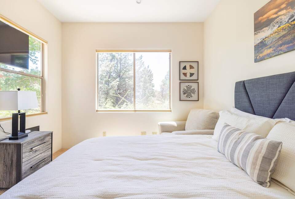 Elevated Red Rock Retreat with Trail Access - Sedona, Arizona