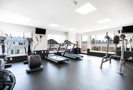 Harlem Penthouse with Private Veranda and Personal Sauna - New York City, New York