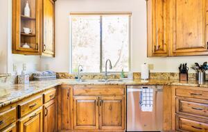 Elevated Red Rock Retreat with Trail Access - Sedona, Arizona