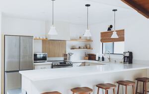 Modern Family Friendly Pine Mountain Lake Cabin | 30 miles from Yosemite - Groveland, California