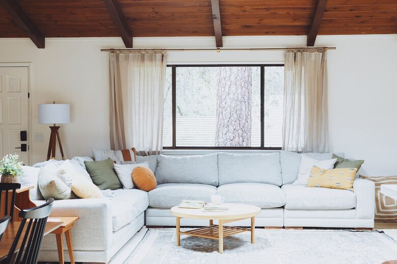 Modern Family Friendly Pine Mountain Lake Cabin | 30 miles from Yosemite - Groveland, California