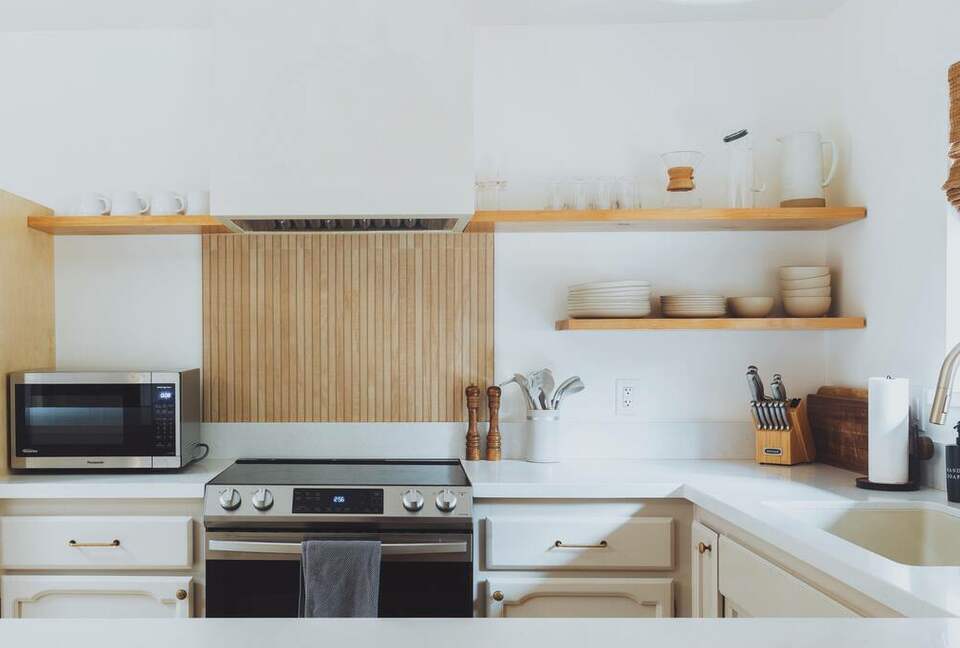 Modern Family Friendly Pine Mountain Lake Cabin | 30 miles from Yosemite - Groveland, California