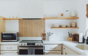 Modern Family Friendly Pine Mountain Lake Cabin | 30 miles from Yosemite - Groveland, California