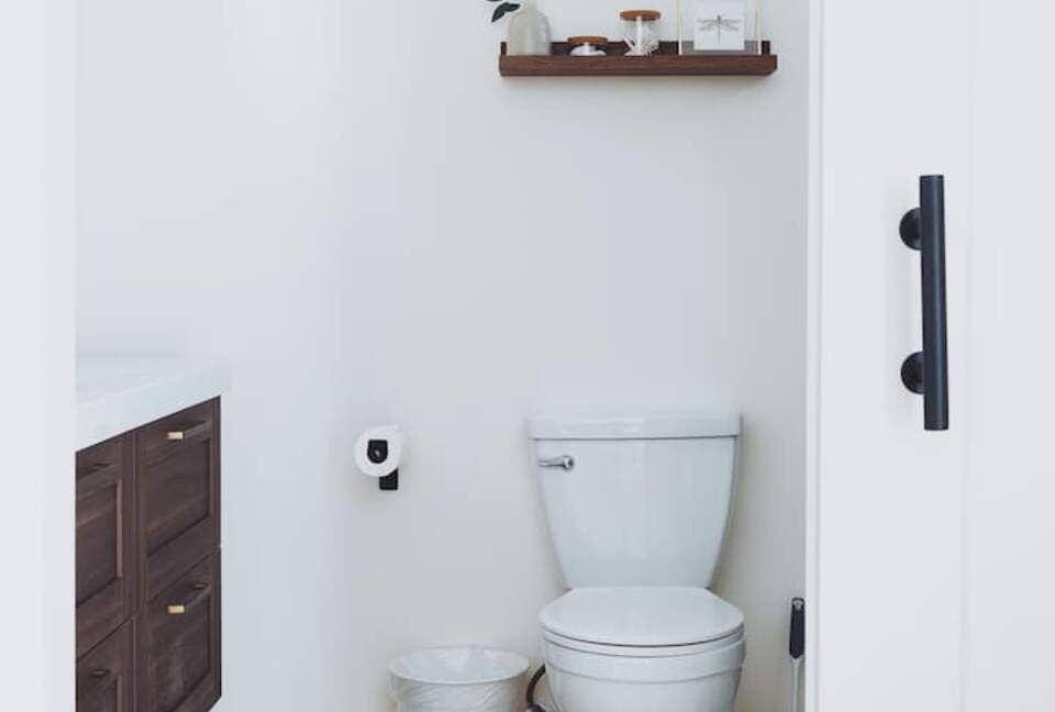 Modern Family Friendly Pine Mountain Lake Cabin | 30 miles from Yosemite - Groveland, California