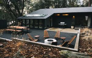 Modern Family Friendly Pine Mountain Lake Cabin | 30 miles from Yosemite - Groveland, California