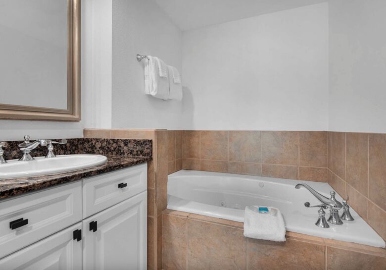 Luxury Gulf View High Rise on Pensacola Beach - Pensacola Beach, Florida