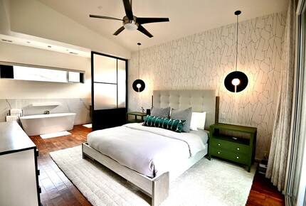 Architectural Oasis Near South Congress & Zilker Park - Austin, Texas