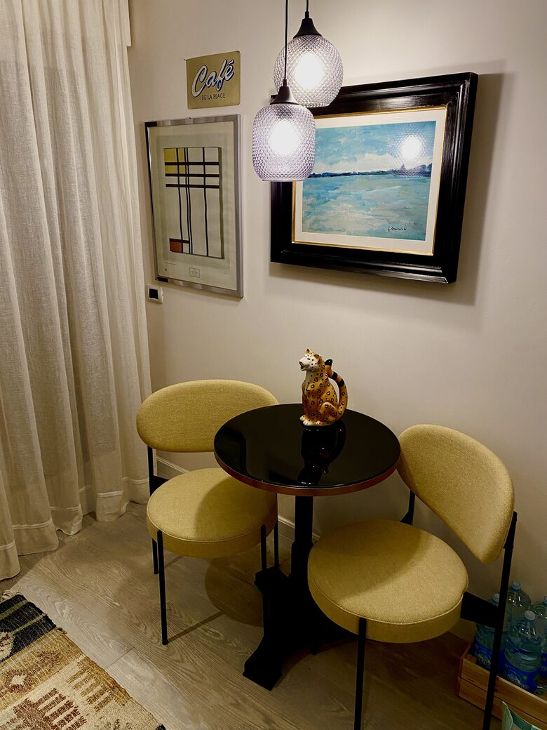 Sitting area in the kitchen