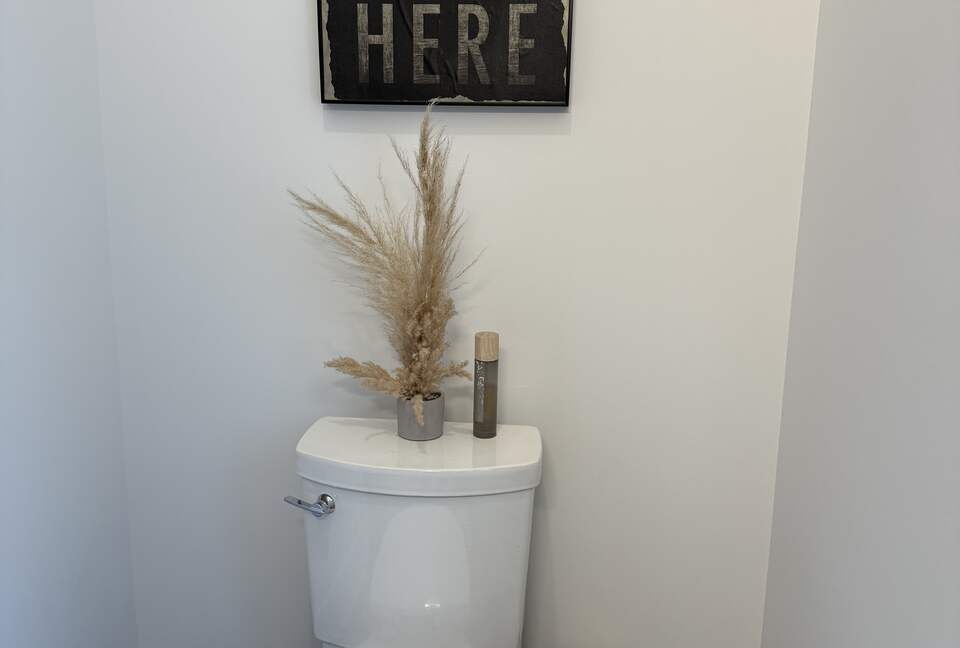 Private Valley Estate with Pool and Hot Tub near Sidney and Victoria - North Saanich, Canada