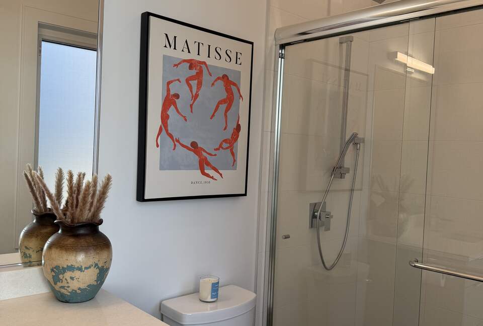 Private Valley Estate with Pool and Hot Tub near Sidney and Victoria - North Saanich, Canada