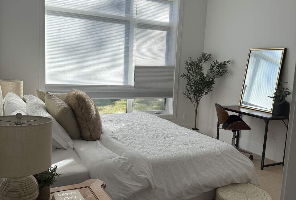 Private Valley Estate with Pool and Hot Tub near Sidney and Victoria - North Saanich, Canada