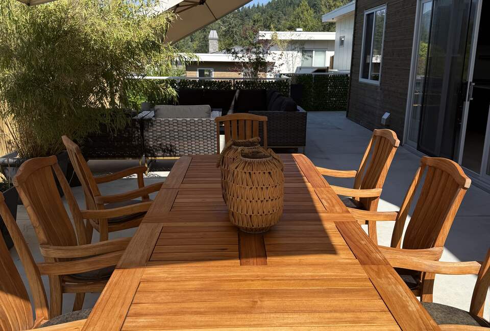 Private Valley Estate with Pool and Hot Tub near Sidney and Victoria - North Saanich, Canada