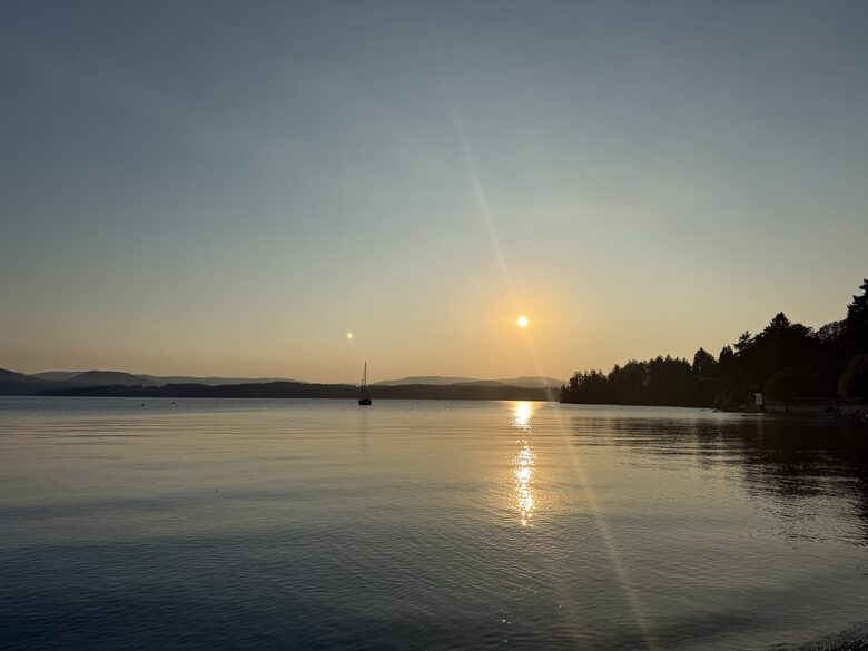 Private Valley Estate with Pool and Hot Tub near Sidney and Victoria - North Saanich, Canada