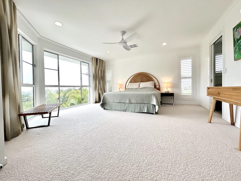 Elevated Ocean and Bay View Retreat Near Coolum’s Secluded Coves - Sunshine Coast, Australia